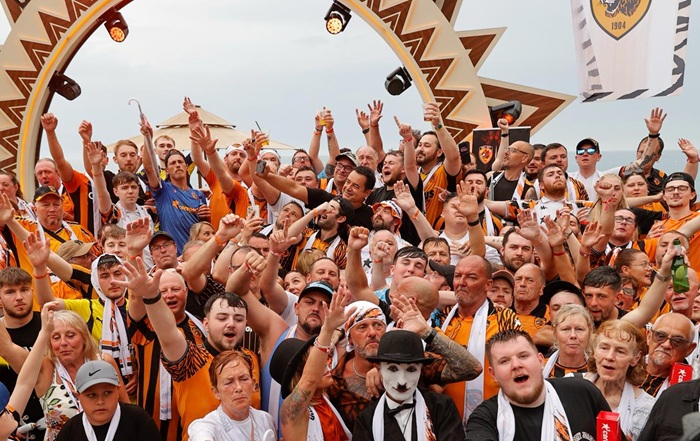 Hull City Taraftarlarıyla Gündemde!