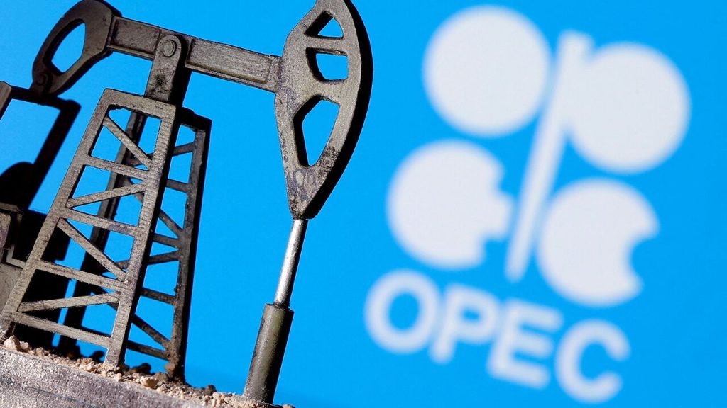 OPEC+ Ülkeleri Petrol Üretimini Artırıyor