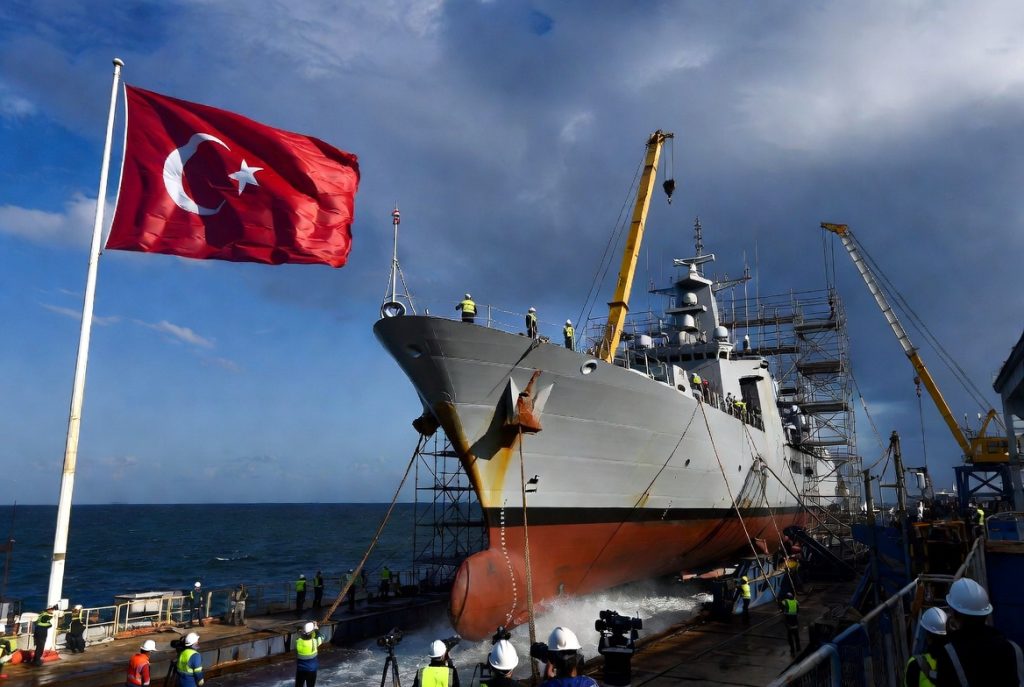 Türkiye Denizcilik Sektöründe Yerel Üretim Hamlesi: MİLGEM Projesiyle Yeni Savaş Gemisi Akdeniz Denize İndirildi